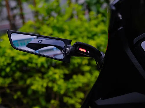INNOVV ThirdEYE motorcycle BSD mirror warning indicator mounted on motorcycle rearview mirror