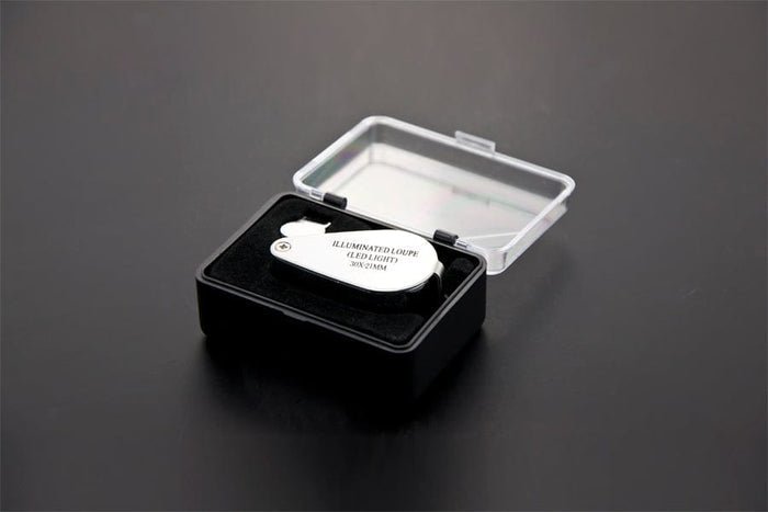 Mini Illuminated Loupe 30X / Magnifier with LED Lights by The Pi Hut - The Pi Hut