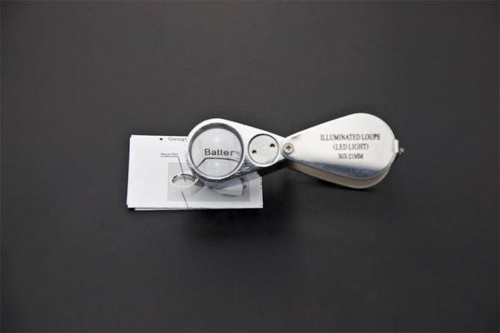 Mini Illuminated Loupe 30X / Magnifier with LED Lights by The Pi Hut - The Pi Hut